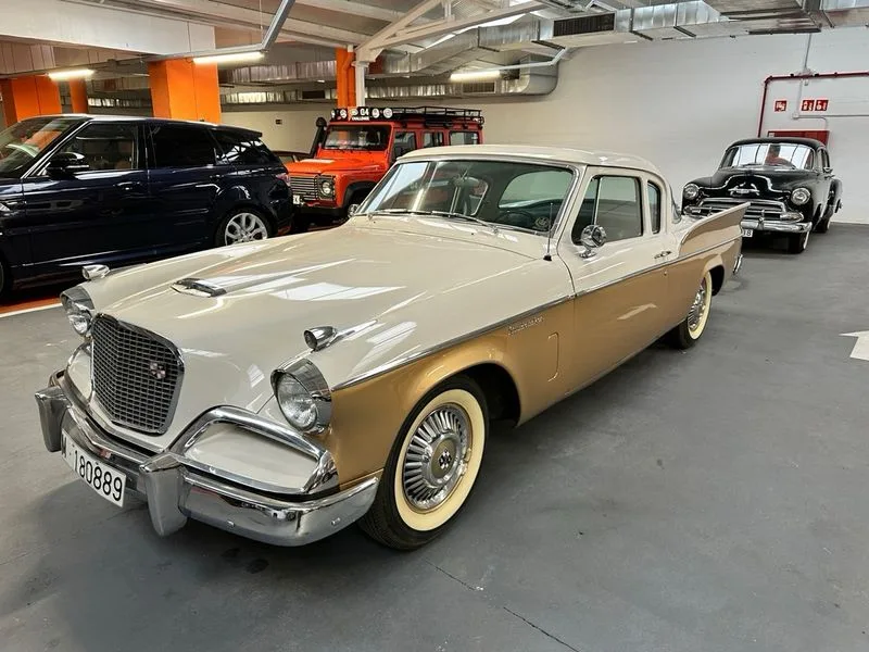 Studebaker Silver Hawk